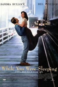 Ενώ εσύ κοιμόσουν / While You Were Sleeping (1995)